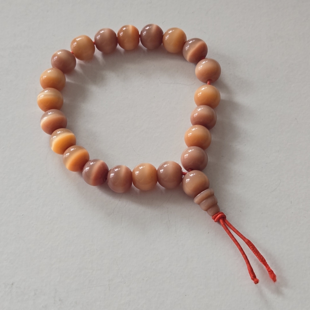 Elegant Peach Color Cats Eye Beaded Stretch Bracelet Mala Style